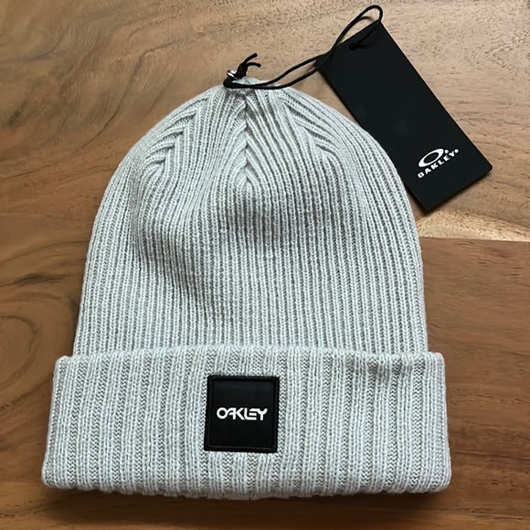 Oakley Ribbed Beanie 